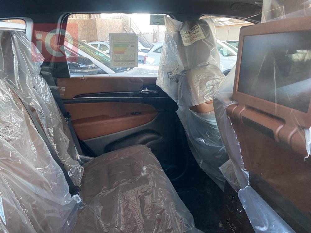 جيب جراند شيروكي